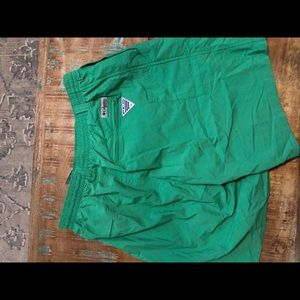 Columbia pug shorts men’s medium with tags